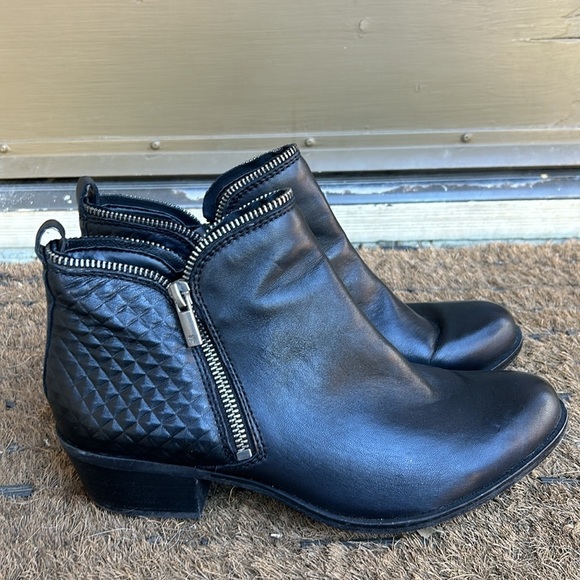 Lucky Brand Bartalino Black Bootie Size 8.5 Leather Boots Moto Vibes Double Zip - Picture 3 of 11